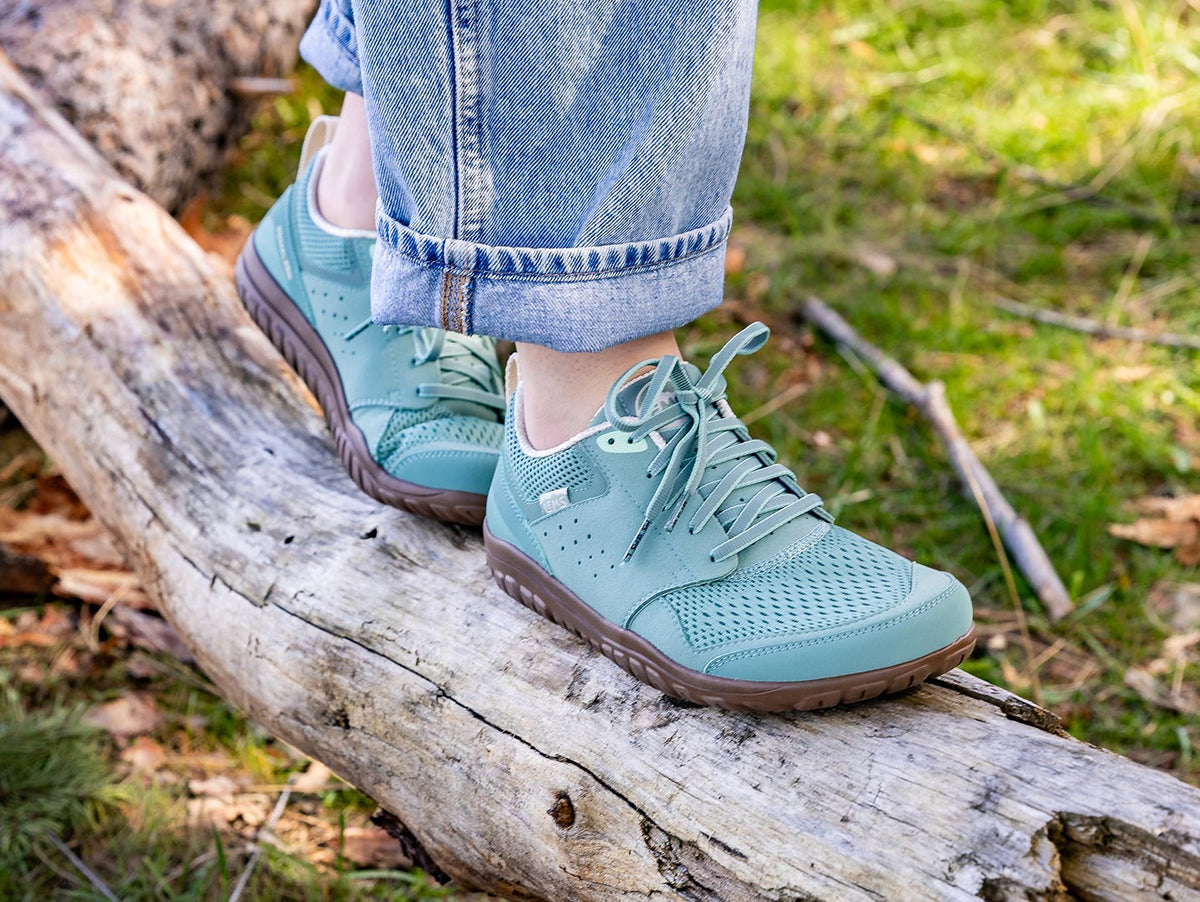 Women's Primal Zen Mint, walking in nature